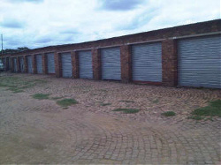 Stoorpark Self Storage - Self-storage Pretoria offers Lock up Garages for all your valuables
